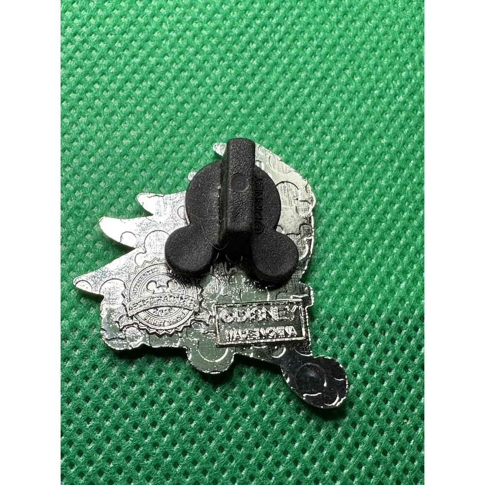 Disney pin from